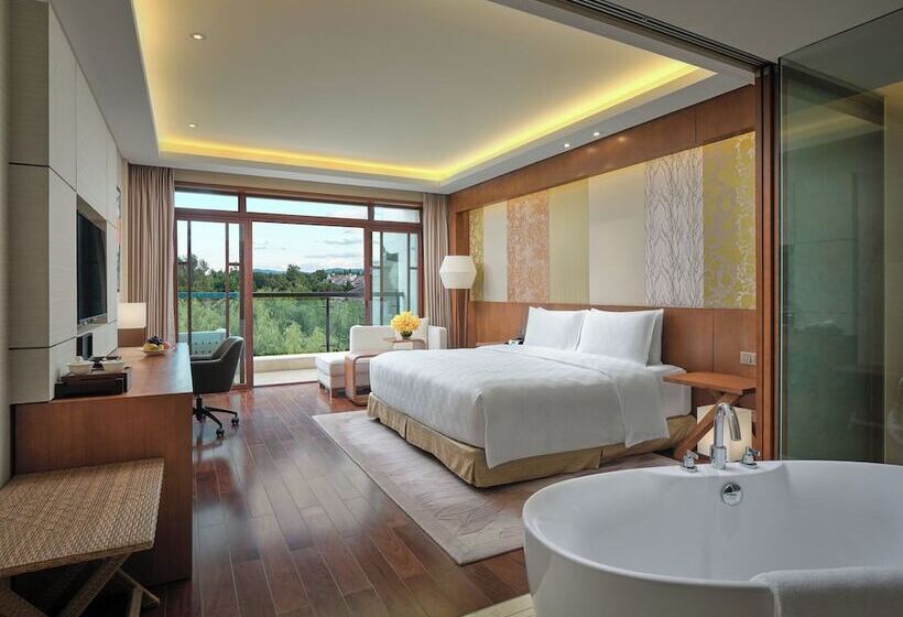 Номер Стандарт Вид на Сад, Hualuxe Hotels & Resorts Kunming, An Ihg