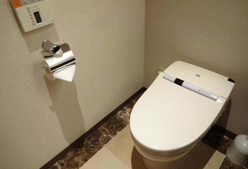 جناح, Kyu Karuizawa Hotel Otowa No Mori