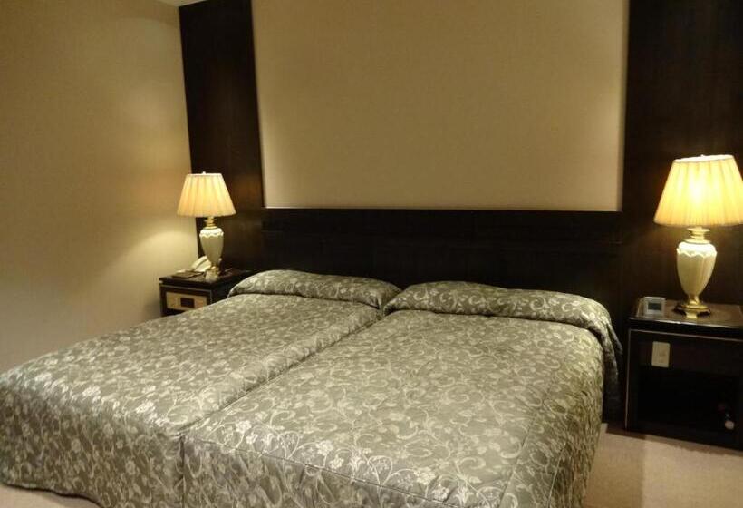 جناح, Kyu Karuizawa Hotel Otowa No Mori