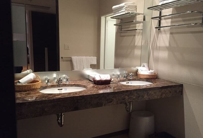 جناح, Kyu Karuizawa Hotel Otowa No Mori