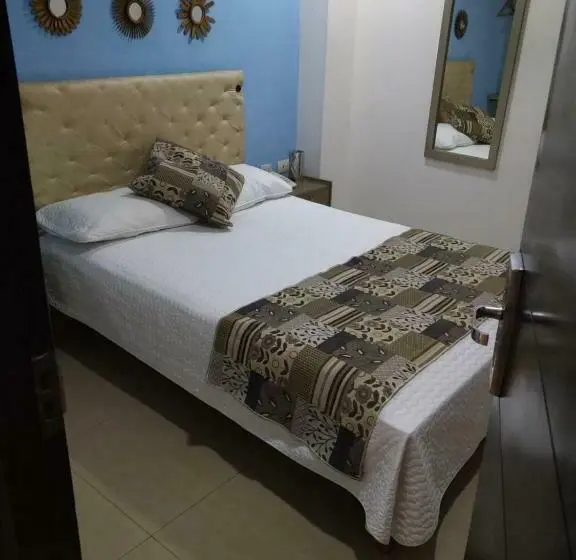 スタンダードルーム, La Casa Dorada