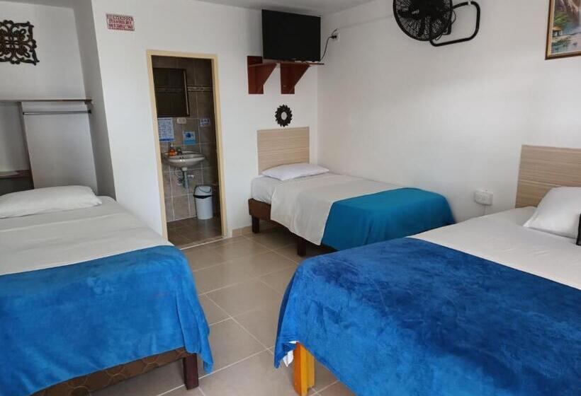 اتاق استاندارد سه نفره, Mirador Plaza