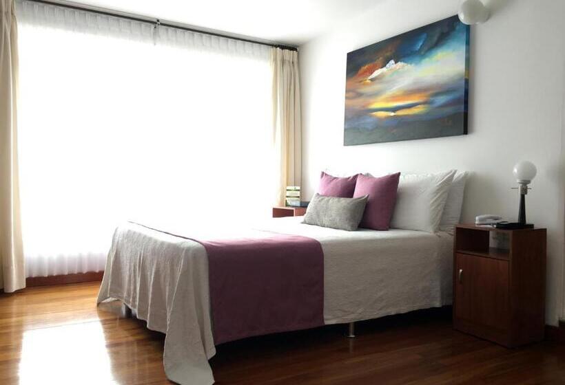 スタンダードシングルルーム, Regine S Manizales