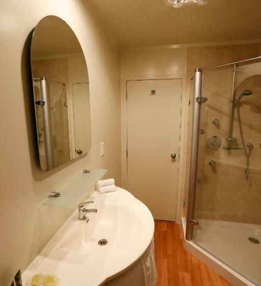 בקתת חדר, Rocky Mountain Chalets Ohakune