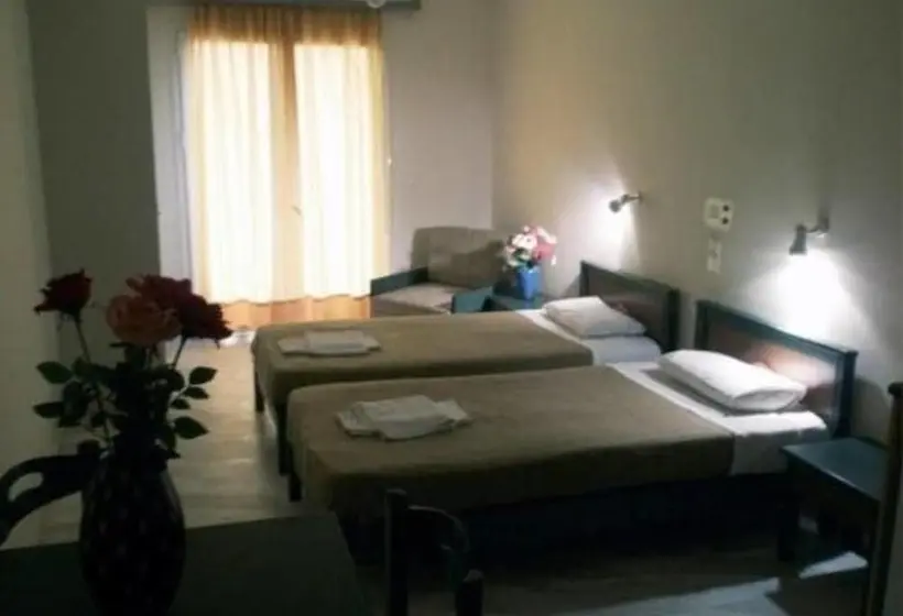 スタンダードスタジオ, Mythos Beach Hotel Apartments