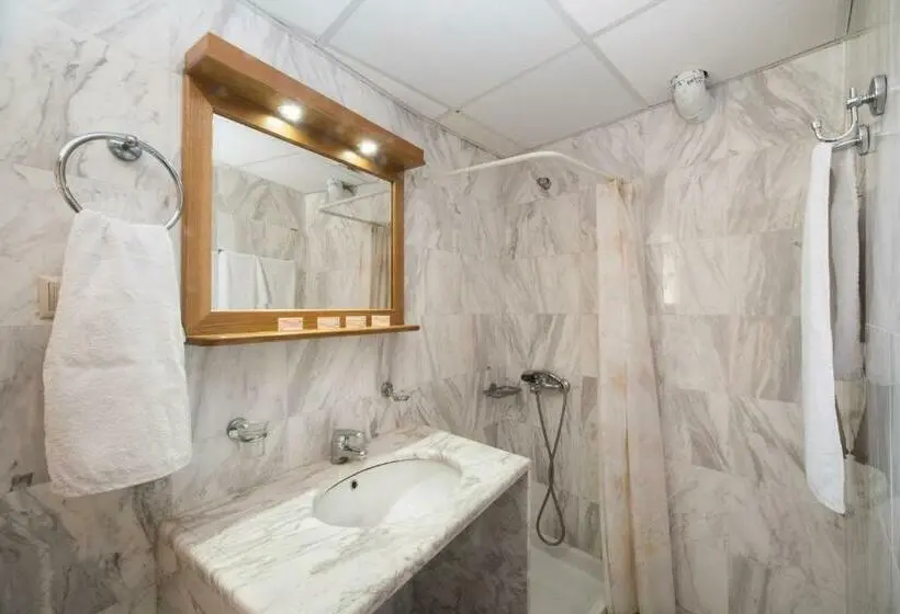 ドゥプレックスルーム, Mythos Beach Hotel Apartments