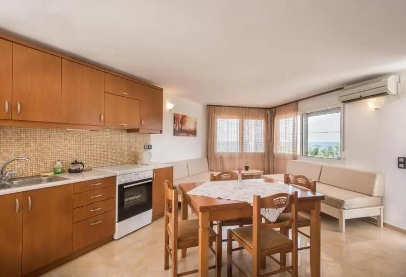 １ベッドルームのデラックスアパートメント, Mythos Beach Hotel Apartments