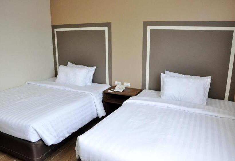 اتاق لوکس چهار تخته, S Hotel & Residences