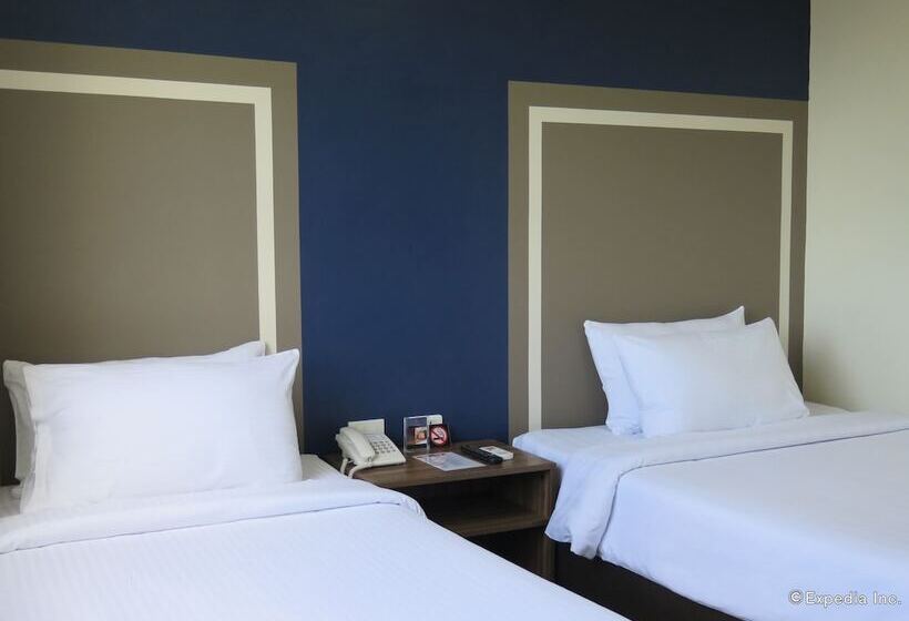 اتاق لوکس سه تخته, S Hotel & Residences