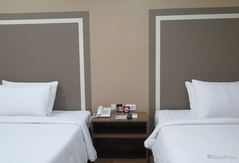 اتاق لوکس سه تخته, S Hotel & Residences