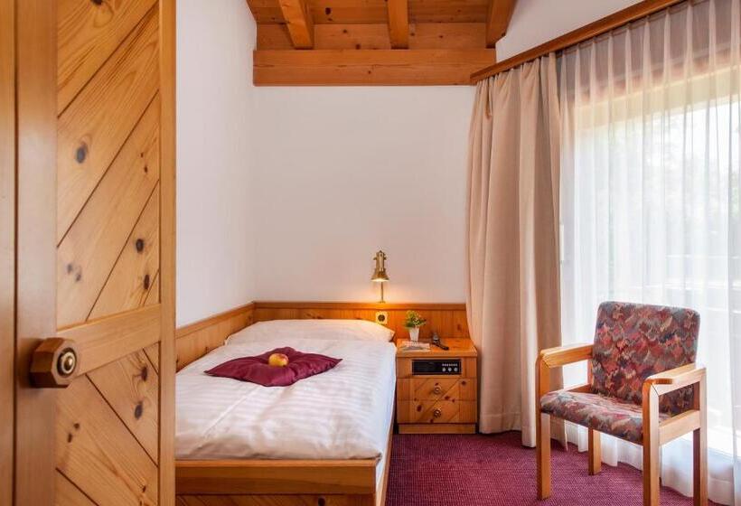 غرفة قياسية فردية, T3 Hotel Mira Val