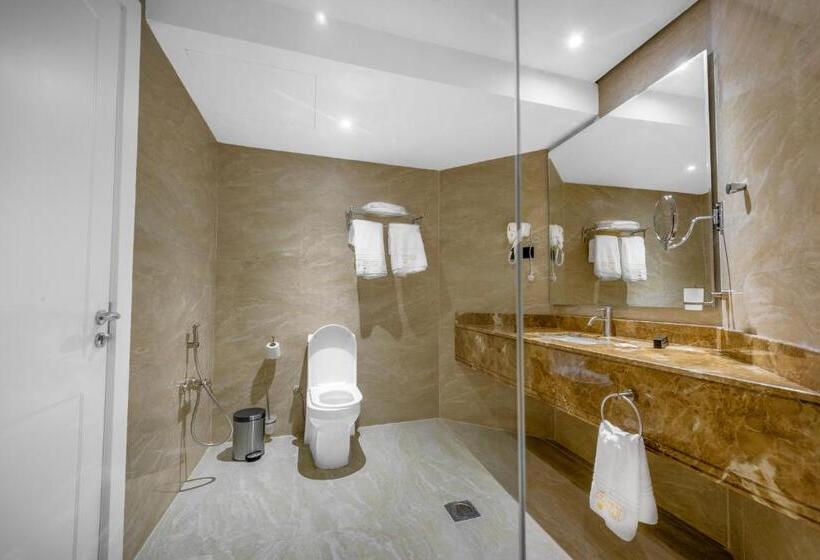 豪华套房, Suknai Royal