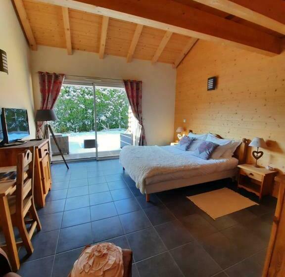 Номер Стандарт с Террасой, Au Cœur Des Lacs Chambres D Hôtes