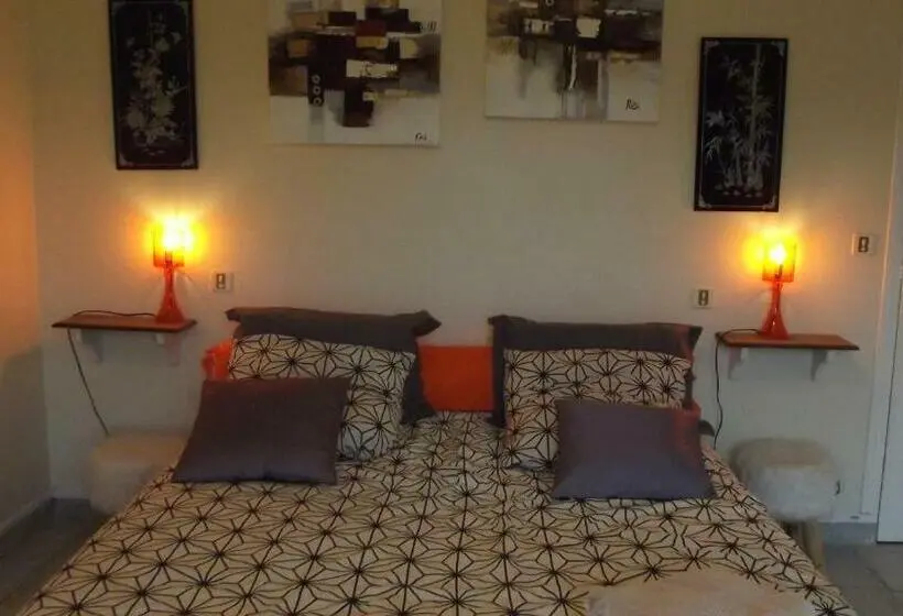 スタンダードルーム, Chambres D Hôtes Le Belvédère