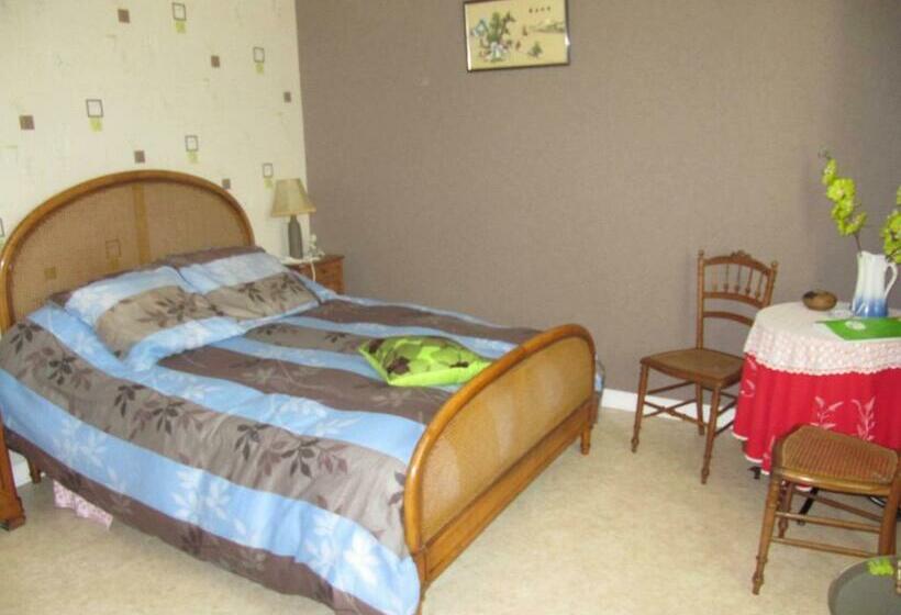 Номер Стандарт, Chambres D'hôtes La Pinderie