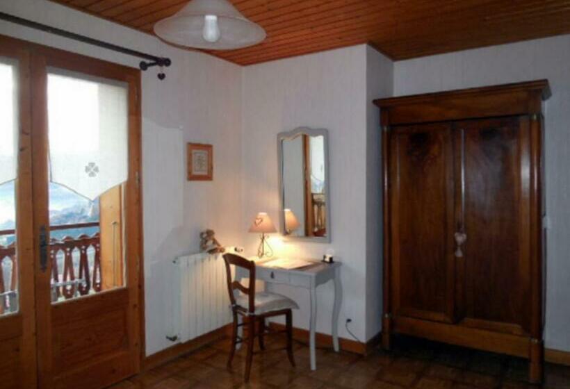 غرفة قياسية مطلة على الجبل, Chambres D'hôtes Les Terrasses De Varme