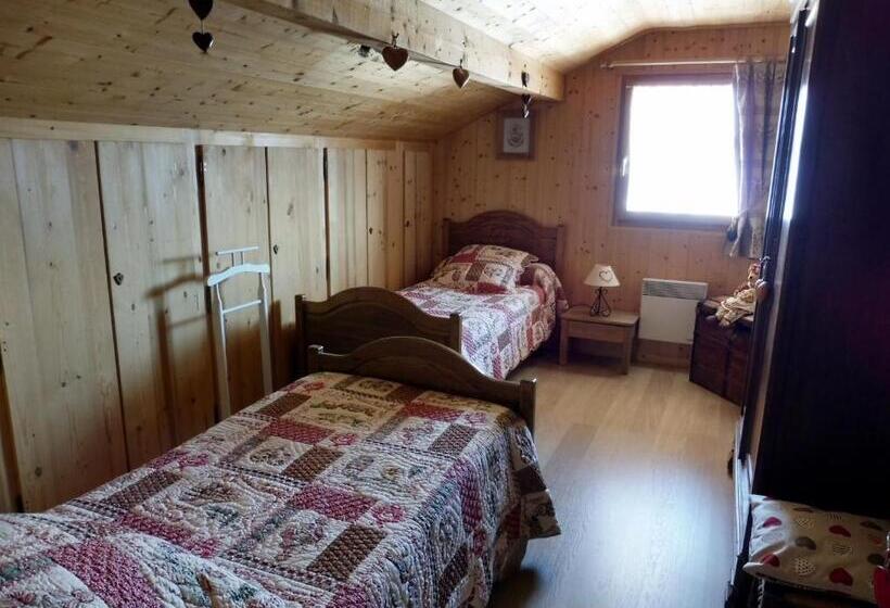 ファミリールーム, Chambres D'hôtes Les Terrasses De Varme