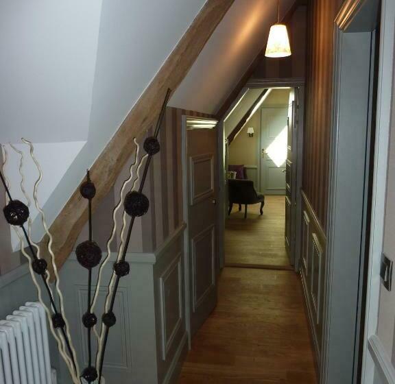 اتاق لوکس, Gentilhommière De La Grande Toutenais