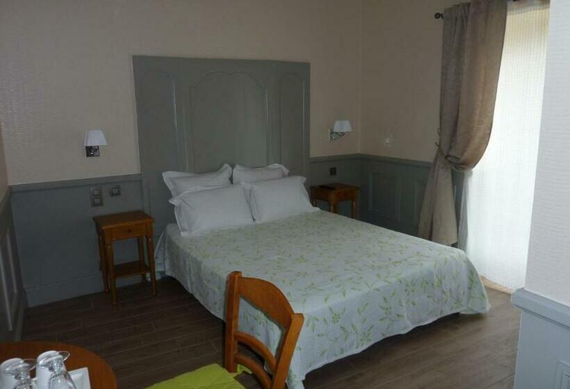 اتاق لوکس, Gentilhommière De La Grande Toutenais