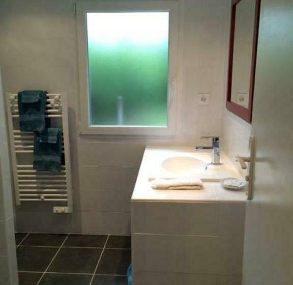 带大床的标准间, Guest House Maison Iratzean