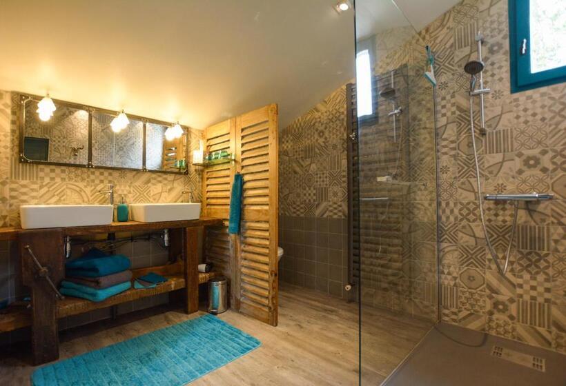 Трехместный Номер Комфорт, La Barillerie