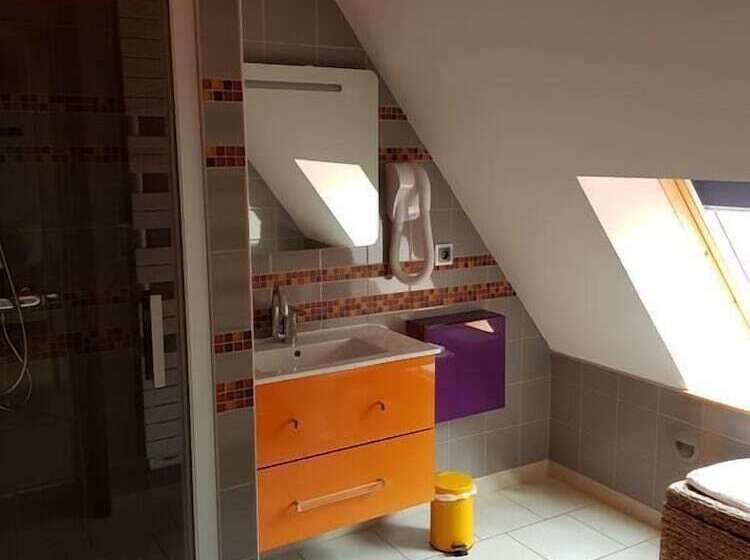 스탠다드 룸, La Forge De Labbaye