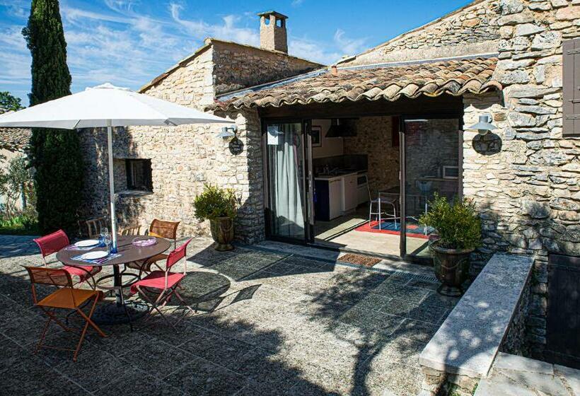 Студия Стандарт, Le Clos Des Amandiers