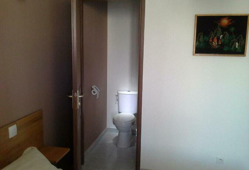 חדר דלוקס, Millot Conilhac