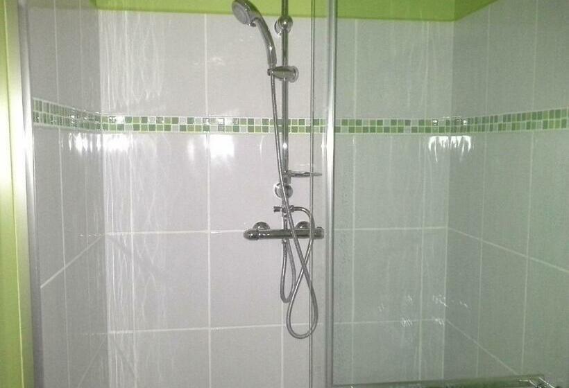 חדר דלוקס, Millot Conilhac