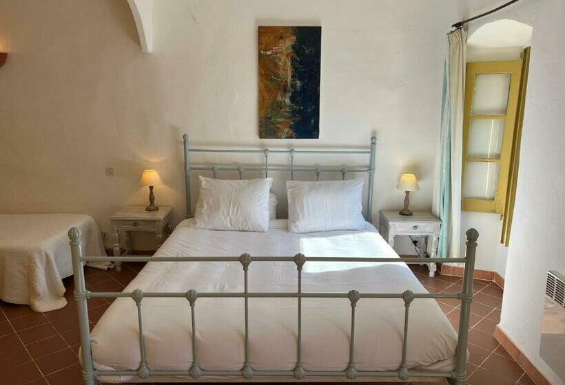 اتاق خانوادگی با چشم‌انداز کوه, Casa Musicale