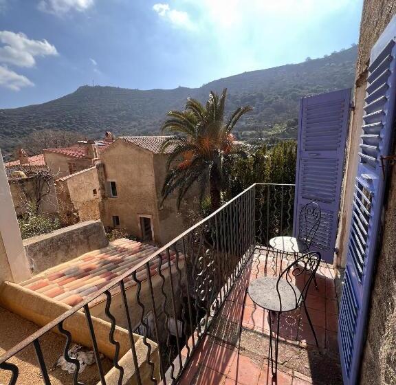 اتاق استاندارد با چشم‌انداز کوهستان, Casa Musicale