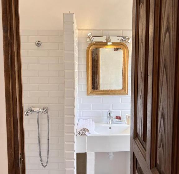 اتاق استاندارد با چشم‌انداز کوهستان, Casa Musicale