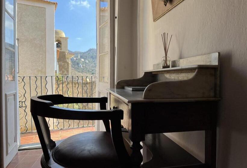 اتاق استاندارد با چشم‌انداز کوهستان, Casa Musicale