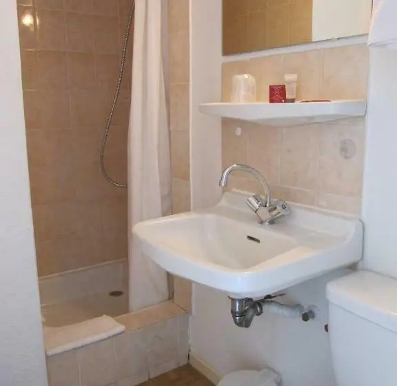 Standard-huone, De La Grotte