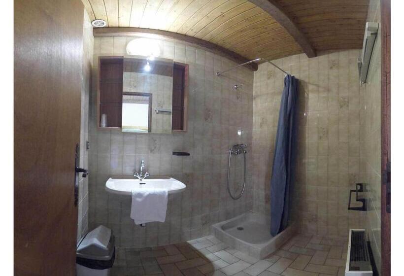 חדר סופריור לארבעה, Hôtel Les Gardettes