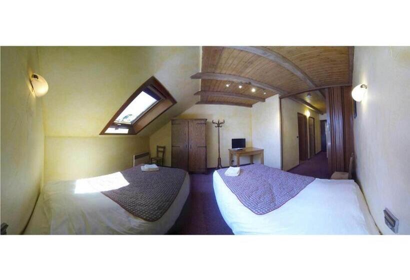 חדר משפתחתי סופריור, Hôtel Les Gardettes