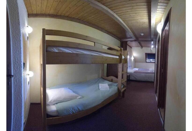 חדר משפתחתי סופריור, Hôtel Les Gardettes