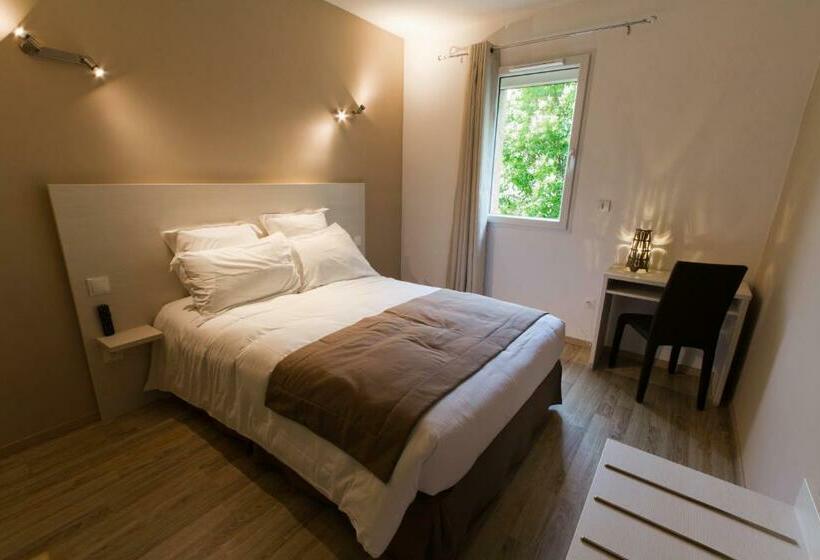 스탠다드 룸, Hôtel Les Petits Oreillers