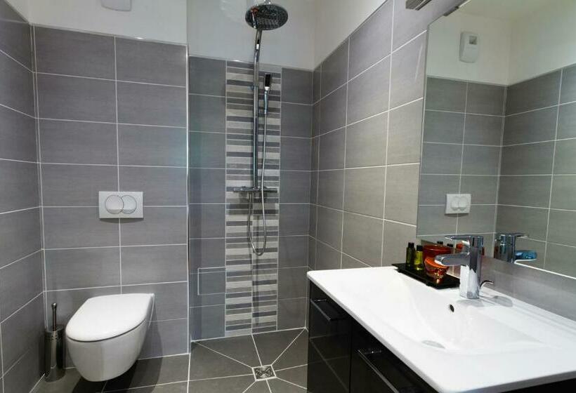 스탠다드 룸, Hôtel Les Petits Oreillers