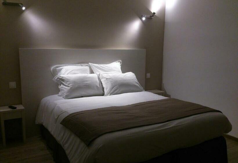 디럭스 룸, Hôtel Les Petits Oreillers