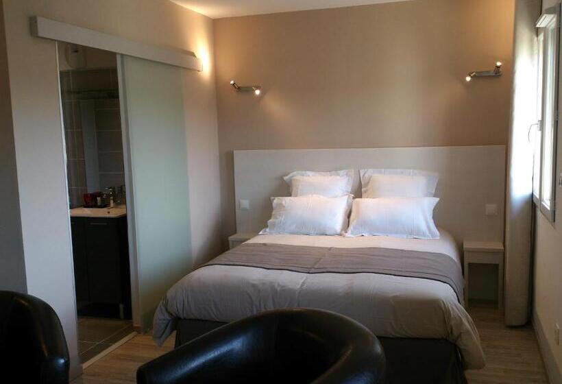 디럭스 룸, Hôtel Les Petits Oreillers