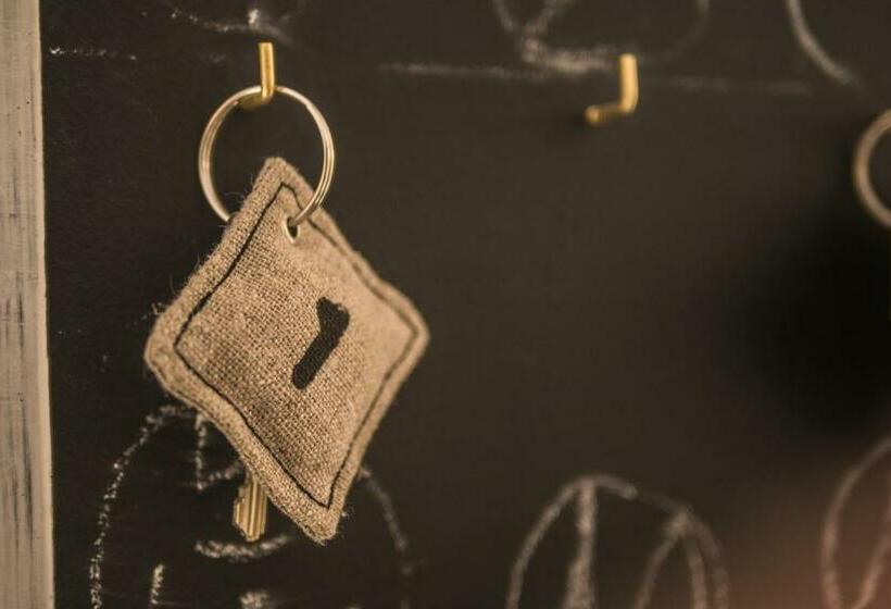 חדר סטנדרט לשלושה, Le Bannier Hotel Restaurant