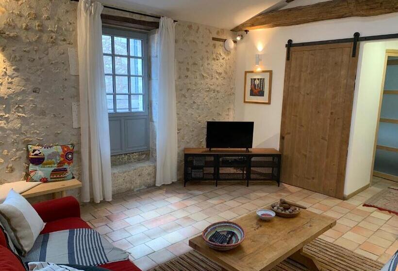 דירה בת חדר שינה 1 עם מרפסת, Repos à Ribérac B&b