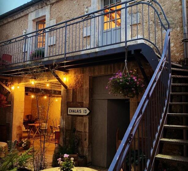 Апартаменты 1 Спальня с Балконом, Repos à Ribérac B&b