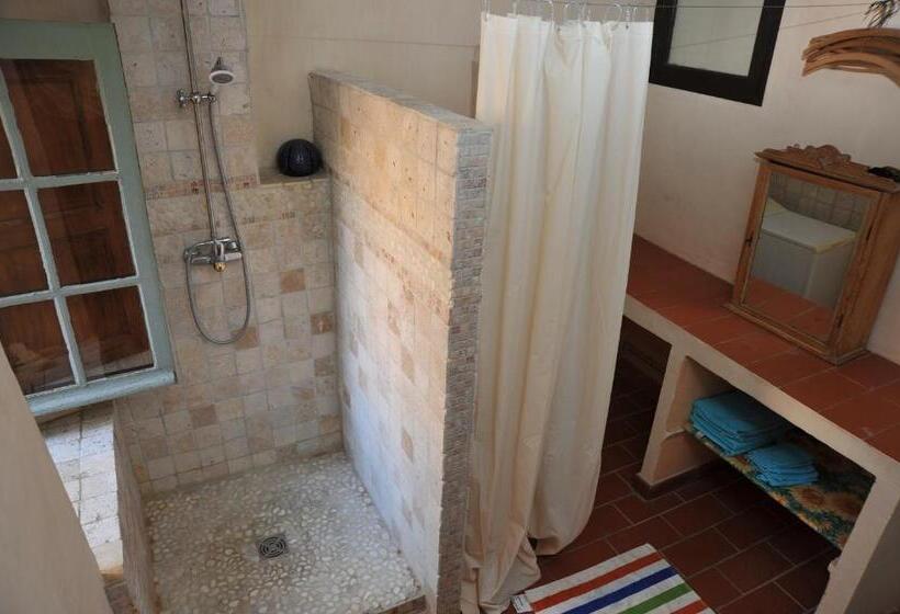 Апартаменты 2 Спальни, Auberge De La Fontaine