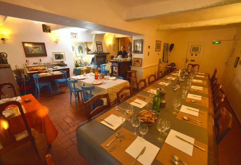 Апартаменты 2 Спальни, Auberge De La Fontaine