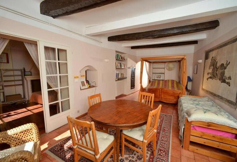 Апартаменты 2 Спальни, Auberge De La Fontaine