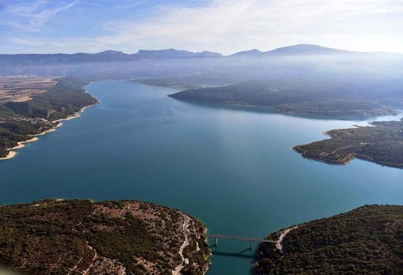 Апартаменты 2 Спальни, Auberge De La Fontaine