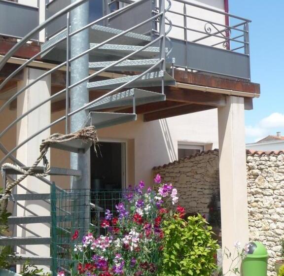 غرفة قياسية مزوَّدة بتراس, Chambre D'hôte Fleur De Potager