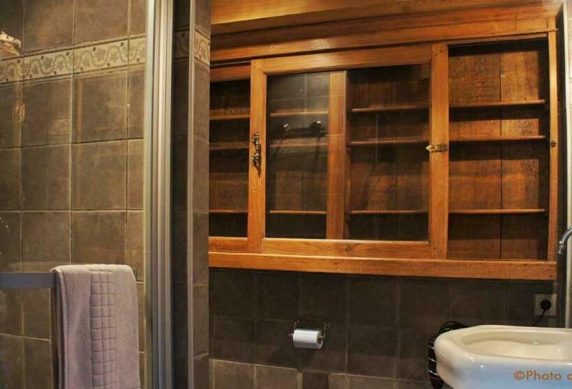 اتاق استاندارد, Chambres D'hôtes Le Barna